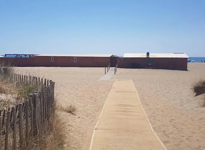 Joli Petit Pavillon Climatise 50 M De La Saint-Pierre-la-Mer (Aude)