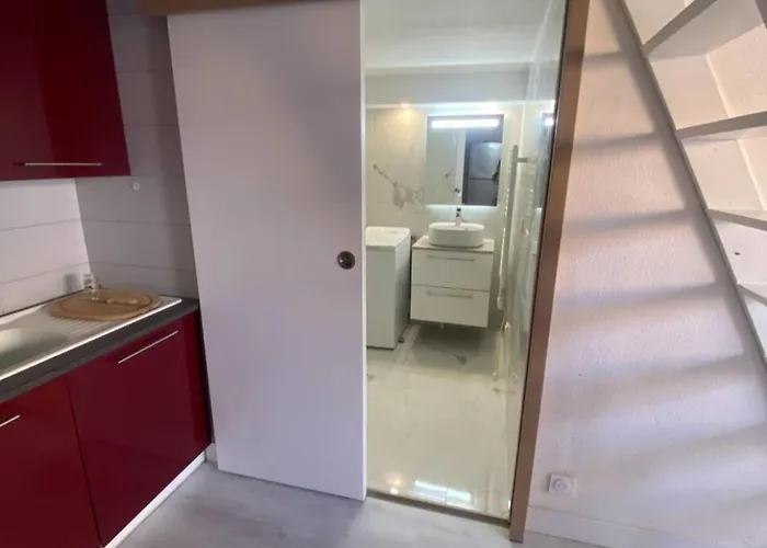 別荘 Joli Petit Pavillon Climatise 50 M De La *