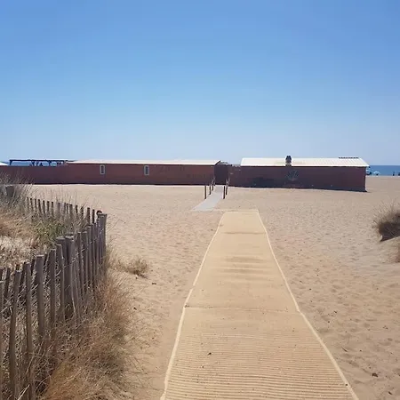 Joli Petit Pavillon Climatise 50 M De La Saint-Pierre-la-Mer (Aude)