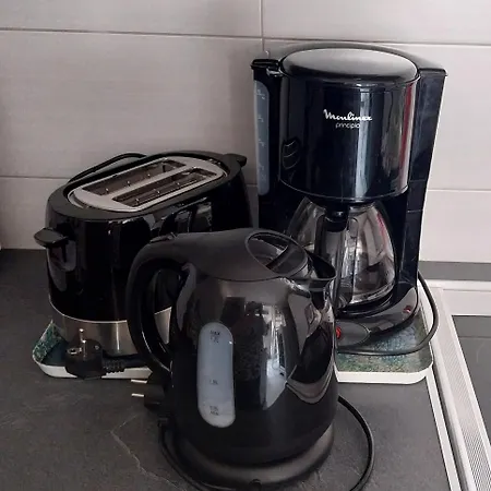 Joli Petit Pavillon Climatise 50 M De La Saint-Pierre-la-Mer (Aude)