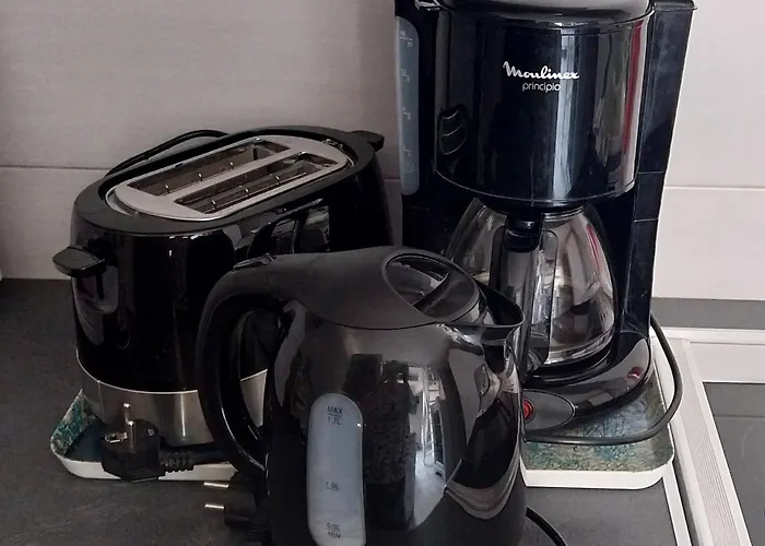 Joli Petit Pavillon Climatise 50 M De La Saint-Pierre-la-Mer (Aude)